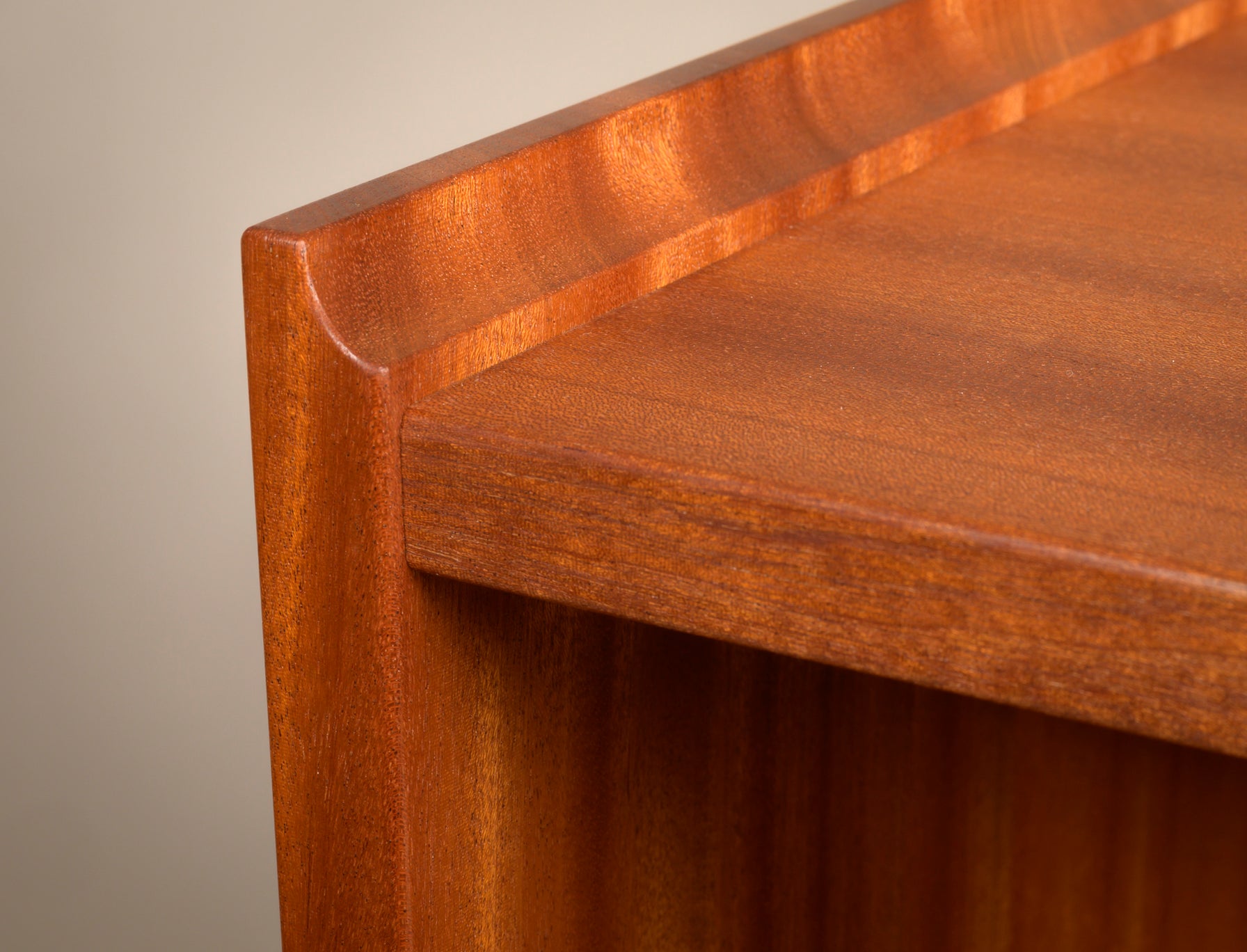 Compact Stereo Maughan Made